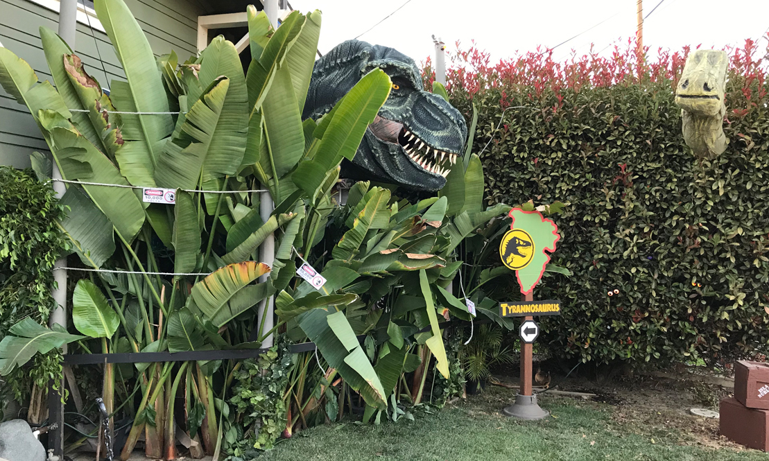 Building a T-Rex | The Albertson Halloween House